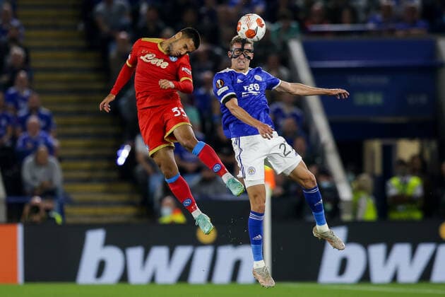 Mandatory Credit: Photo by Robbie Stephenson JMP Shutterstock (12447737ge) Adam Ounas of Napoli challenges Timoty Castagne of Leicester City to a header Leicester City v Napoli, UK - 16 Sep 2021 Editorial use only Leicester City v Napoli, UK - 16 Sep 2021 Editorial use only  Copyright: xRobbiexStephenson JMP Shutterstockx 12447737ge