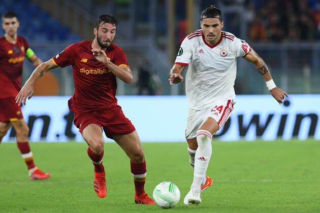Soccer, conference league match , AS Roma v CSKA Sofia Bryan Cristante of AS Roma Carlo Muhar of CSKA Sofia during the Conference League match between AS Roma v CSKA Sofia at Olimpico stadium in Rome, Italy, September 16, 2021. Imago-Images Emmefoto Copyright: xImago-Images Emmefotox