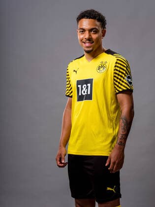 Donyell Malen; Borussia Dortmund; 1.BL, Porträttermin 2021 2022 Foto: BVB A.Simoes via TEAM2sportphoto Borussia Dortmund Porträt 2021 2022 Team2