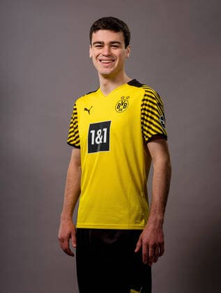 Giovanni Reyna; Borussia Dortmund; 1.BL, Porträttermin 2021 2022 Foto: BVB A.Simoes via TEAM2sportphoto Borussia Dortmund Porträt 2021 2022 Team2