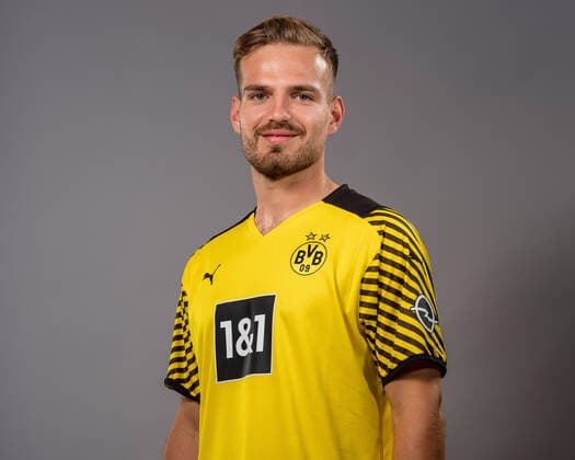 Marin Pongracic; Borussia Dortmund; 1.BL, Porträttermin 2021 2022 Foto: BVB A.Simoes via TEAM2sportphoto Borussia Dortmund Porträt 2021 2022 Team2