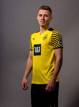 Thorgan Hazard; Borussia Dortmund; 1.BL, Porträttermin 2021 2022 Foto: BVB A.Simoes via TEAM2sportphoto Borussia Dortmund Porträt 2021 2022 Team2