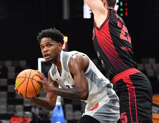 18 09 2021 Basketball Season 2021 2022 2 Bundesliga Pro A 01 Matchday Nürnberg Falcons Basketball Club NBC Artland Dragonss OGo Antonio Lee A J AJ Davis Jr 3, Nürnberg Falcons BC NBC