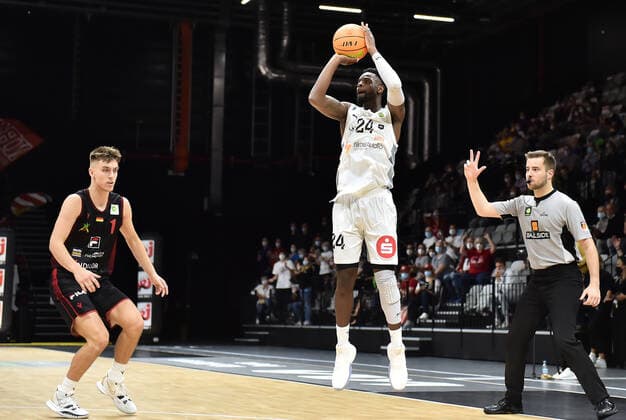 18 09 2021 Basketball Season 2021 2022 2 Bundesliga Pro A 01 Matchday Nürnberg Falcons Basketball Club NBC Artland Dragonss OGo Roland L Amour Nyama 24, Nürnberg Falcons BC NBC