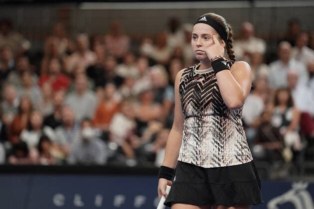 Tennis WTA Tournament Luxembourg BGLBNPParibas Open 2021, 19 09 2021, Tennis WTA Tournament Luxembourg, BGLBNPParibas Open 2021, BGL BNP Paribas Open, 2021, Luxembourg, Kockelscheuer, CK Sportcenter, final, singles, final womens singles vl Jelena Ostapenko Latvia, LAT shows emotions
