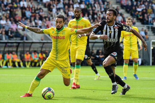 FULGINI Angelo ( 10 - Angers ) - FABIO ( 2 - Nantes ) - FOOTBALL : Angers vs Nantes - Ligue 1 - Angers - 19 09 2021 FedericoPestellini Panoramic 
