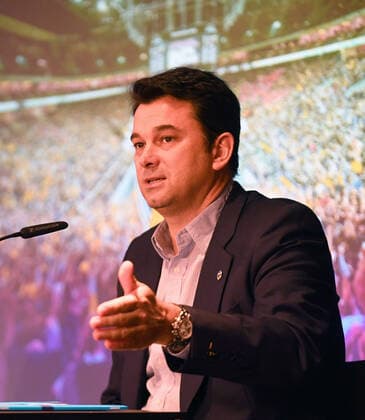 Basketball, men, season 2021 2022, Alba Berlin, season opening press conference, f l President Supervisory Board Dr Axel Schweitzer Alba Berlin , coach Israel Gonzalez Alba Berlin , 21 09 2021, Copyright: xSebastianxRäppold MatthiasxKochx