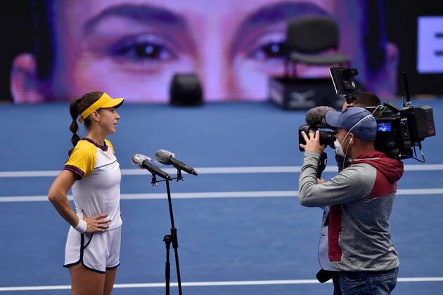 Belinda Bencic of Switzerland speaks after winning her match against Sara Sorribes Torm of Spain during the J&T Banka Ostrava Open 2021 women s WTA, Tennis Damen indoor tennis tournament in Ostrava, Czech Republic, September 23, 2021. (CTKxPhoto JaroslavxOzana) CTKPhotoP2021092308986  JAO 45k