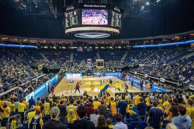 Basketball Berlin 23 09 2021 Season 2021 2022 1 Bundesliga easyCredit BBL Alba Berlin Telekom Baskets Bonn Mercedes Benz Arena with spectators Sportst°tte