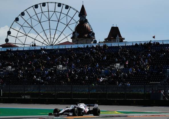 6658097 24.09.2021 Haas Nikita Mazepin steers his car during a practice session of the 2021 Formula One Russian Grand Prix at the Sochi Autodrom in Sochi, Russia. Formula One Russian Grand Prix will be held in Sochi from 24 to 26 September. Vladimir Astapkovich Sputnik Russia Motor Formula 1 First Free Practice  2f0a445944db8ed0