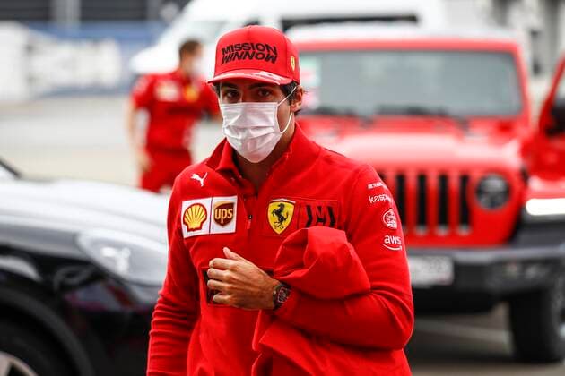 SAINZ Carlos (spa), Scuderia Ferrari SF21, portrait during the Formula 1 VTB Russian Grand Prix 2021, 15th round of the 2021 FIA Formula One World Championship, WM, Weltmeisterschaft from September 24 to 26, 2021 on the Sochi Autodrom, in Sochi, Russia FORMULE 1 : Grand prix de Russie - Sotchi - 24 09 2021 DPPI Panoramic  00121031__B2_3269