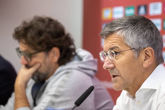 Bayerns Head Coach Andrea TRINCHIERI and Herbert HAINER, FC Bayern Praesident Basketball, FC Bayern Basketball, press conference for the 2021 2022 season, on 23 9 2021 in Munich, A U D I D O M E, Germany Source Copyright Credit Oryk HAIST xx