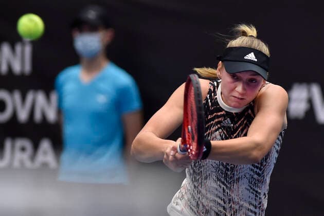 Elena Rybakina of Kazakhstan in action during the match against Iga Swiatek of Poland at the J&T Banka Ostrava Open 2021 women s WTA, Tennis Damen indoor tennis tournament in Ostrava, Czech Republic, September 24, 2021. (CTKxPhoto JaroslavxOzana) CTKPhotoP2021092407058  JAO 32