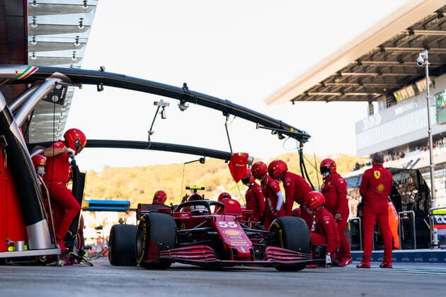 F1 Grand Prix of Russia 55 Carlos Sainz (ESP, Scuderia Ferrari Mission Winnow), F1 Grand Prix of Russia at Sochi Autodrom on September 24, 2021 in Sochi, Russia. (Photo by COLOMBO IMAGES FIA Pool via HOCH ZWEI) Sochi Russia Poolfoto HOCH ZWEI Pool COLOMBO IMAGES ,EDITORIAL USE ONLY