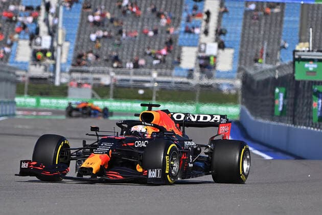 33 VERSTAPPEN Max (nld), Red Bull Racing Honda RB16B, action during the Formula 1 VTB Russian Grand Prix 2021, 15th round of the 2021 FIA Formula One World Championship, WM, Weltmeisterschaft from September 24 to 26, 2021 on the Sochi Autodrom, in Sochi, Russia - Photo DPPI FORMULE 1 : Grand prix de Russie - Sotchi - 25 09 2021 DPPI PANORAMIC  00121031_24-09-21-RUS-2074-PVE