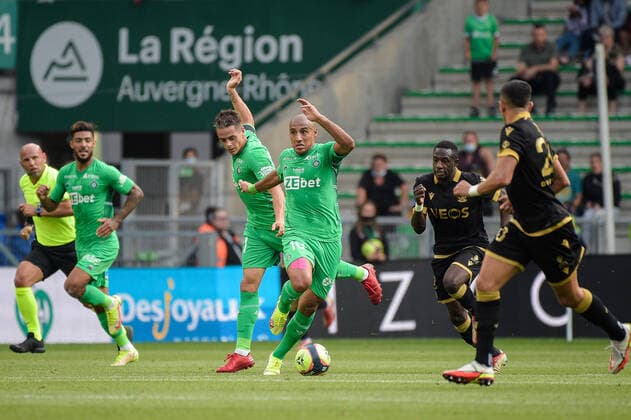Wahbi Khazri ( 10 - Saint Etienne ) - Romain Hamouma ( 21 - Saint Etienne ) - FOOTBALL : Saint Etienne vs Nice - Ligue 1 - Saint Etienne - 25 09 2021 FedericoPestellini Panoramic 