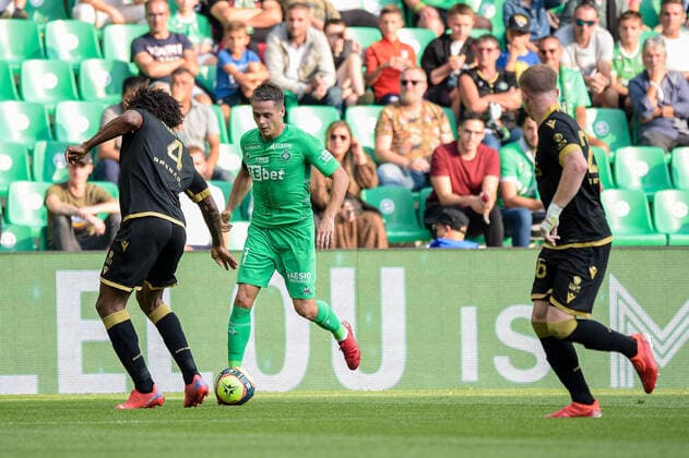 Romain Hamouma ( 21 - Saint Etienne ) - DANTE ( 4 - Nice ) - FOOTBALL : Saint Etienne vs Nice - Ligue 1 - Saint Etienne - 25 09 2021 FedericoPestellini Panoramic 