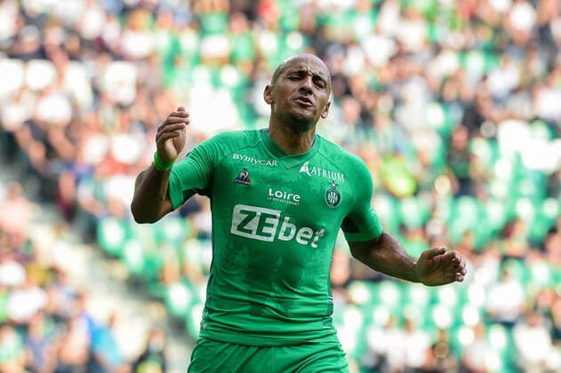 Attitude - Deception de Wahbi Khazri ( 10 - Saint Etienne ) - FOOTBALL : Saint Etienne vs Nice - Ligue 1 - Saint Etienne - 25 09 2021 FedericoPestellini Panoramic 