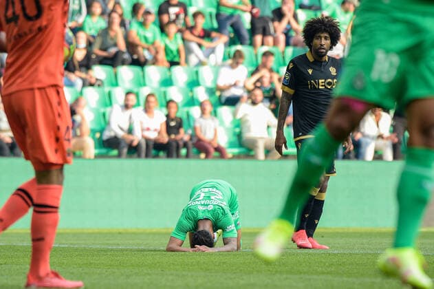 Attitude - Deception de Denis Bouanga ( 20 - Saint Etienne ) - FOOTBALL : Saint Etienne vs Nice - Ligue 1 - Saint Etienne - 25 09 2021 FedericoPestellini Panoramic 
