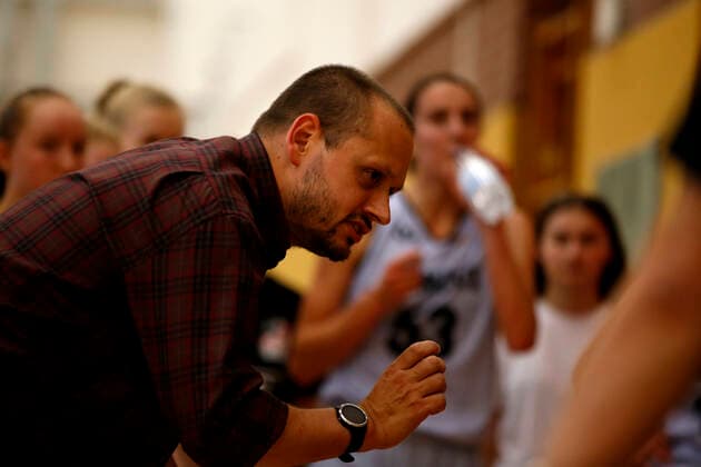 25 09 2021, 2 Toyota Damen Basketball Bundesliga Nord, DBBL, Saison 2021 2022, Damen, Chemcats Chemnitz TG Neuss Tigers Thomas Seltner Coach , ChemCats Chemnitz Chemnitz Sporthalle am Schlossteich Sachsen Germany