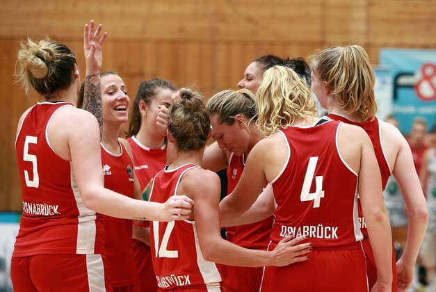 from left Da Basketball,1 Bundesliga 2021 21, 25 09 21, TSV Wasserburg vs GiroLive Panthers Osnabrueck, Wasserburg, Badria Sportzentrum Copyright: WolfgangxFehrmann