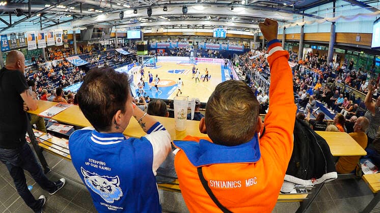 Basketball, 1 Bundesliga, 2021 2022 season, 1 matchday, SYNTAINICS MBC Mitteldeutscher Basketball Club Weissenfels vs MLP Academics Heidelberg 25 09 2021 Fans of MBC gesture during the game Weissenfels vs Heidelberg 25 09 2021 Weissenfels Saxony Anhalt Germany Stadthalle Weissenfels