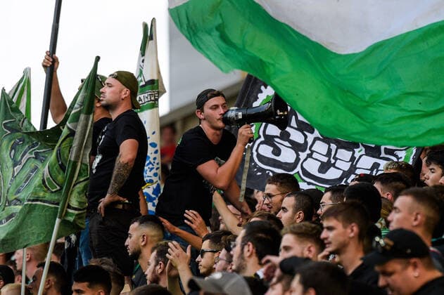 Fußball, AS St. Etienne - OGC Nizza Supporters de l equipe Saint Etienne - ambiance - FOOTBALL : Saint Etienne vs Nice - Ligue 1 - Saint Etienne - 25 09 2021 FedericoPestellini Panoramic 