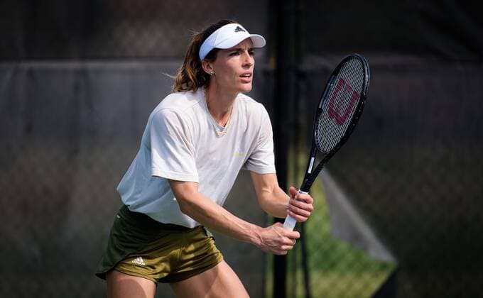 Mandatory Credit: Photo by Rob Prange Shutterstock (12465444j) Andrea Petkovic of Germany in action during qualifications for the 2021 Chicago Fall Tennis Classic WTA, Tennis Damen 500 tennis tournament Chicago Fall Tennis Classic 2021, Tennis, Chicago, USA - 25 Sep 2021 Chicago Fall Tennis Classic 2021, Tennis, Chicago, USA - 25 Sep 2021  Copyright: xRobxPrange Shutterstockx 12465444j