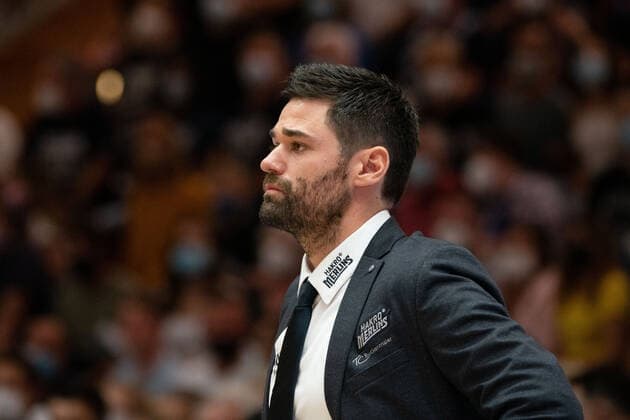 Sebastian Gleim Merlins Crailsheim , GER, HAKRO Merlins Crailsheim vs s Oliver Wuerzburg, 25 09 2021, 1 matchday easycredit Basketball Bundesliga, season 2021 2022 GER, HAKRO Merlins Crailsheim vs s Oliver Wuerzburg, 25 09 2021, 1 matchday easycredit Basketball Bundesliga, season 2021 2022 Crailsheim Copyright: xEibner MichaelxMemmlerx EP_MMR