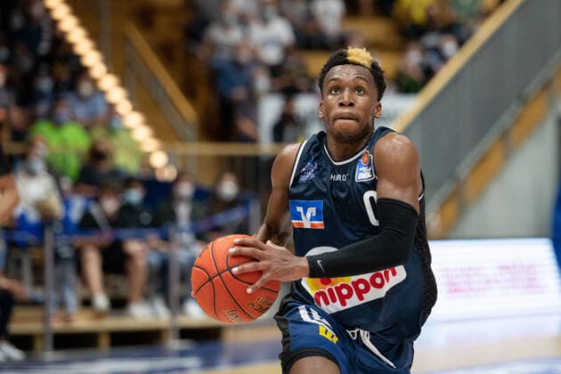 T J Shorts Merlins Crailsheim on the ball, GER, HAKRO Merlins Crailsheim vs s Oliver Wuerzburg, 25 09 2021, 1 matchday easycredit Basketball Bundesliga, season 2021 2022 GER, HAKRO Merlins Crailsheim vs s Oliver Wuerzburg, 25 09 2021, 1 matchday easycredit Basketball Bundesliga, season 2021 2022 Crailsheim Copyright: xEibner MichaelxMemmlerx EP_MMR