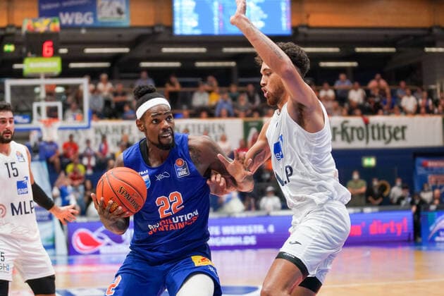 GER, Basketball, Bundesliga, Men, 2021 2022, 1 Matchday, Syntainics MBC MLP Academics Heidelberg, 25 09 2021, v l Chris Coffey MBC, 22 , Brekkott Chapman Heidelberg, 1 GER, Basketball, Bundesliga, Men, 2021 2022, 1 Matchday, Syntainics MBC MLP Academics Heidelberg, 25 09 2021, Weissenfels. Copyright: xSchulz Eibner-Pressefotox ep_eer