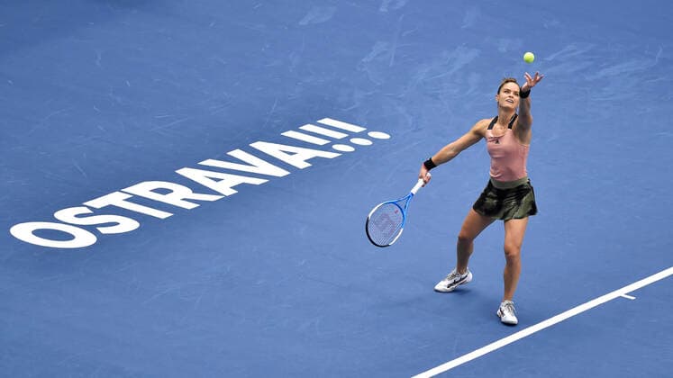 Maria Sakkari of Greece in action during the match against Iga Swiatek of Poland at the J&T Banka Ostrava Open 2021 women s WTA, Tennis Damen indoor tennis tournament in Ostrava, Czech Republic, September 25, 2021. (CTKxPhoto JaroslavxOzana) CTKPhotoP2021092503718  JAO 10
