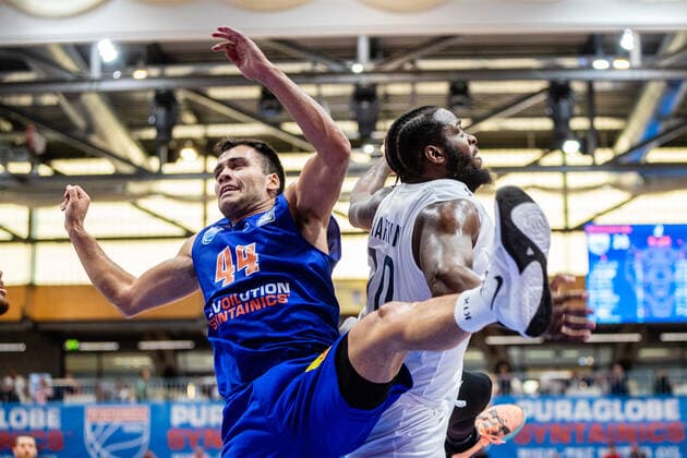 BB 1BL Syntainics MBC MLP Academics Heidelberg Nikola Rebix 44 Syntainics MBC , Kelvin Martin 0 MLP Academics Heidelberg during the match Season 2021 2022 Men in the EasyCredit Bundesliga between Syntainics MBC and MLP Academics Heidelberg at Stadthalle Weissenfels on 25 September 2021 in Weissenfels, Sachsen Anhalt, Germany