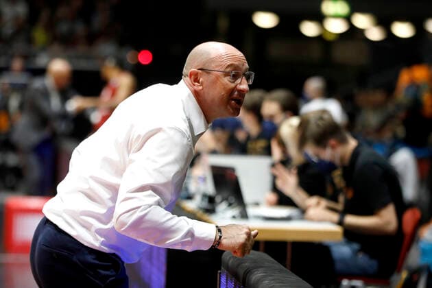 25 09 2021, easyCredit Basketball Bundesliga, BBL, season 2021 2022, men, Chemnitz Niners EWE Baskets Oldenburg Mladen Drijencic Headcoach , EWE Baskets Oldenburg Chemnitz Messe Chemnitz Sachsen Germany