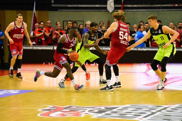 Rawle Alkins Giessen 46ers GER, Basketball BBL, Jobstairs Giessen 46ers vs medi Bayreuth 26 09 2021 Giessen Copyright: xEibnerxPressefotox xRalphxLehmbergx