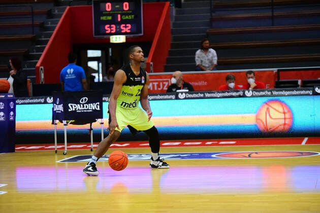 Cameron Wells medi Bayreuth GER, Basketball BBL, Jobstairs Giessen 46ers vs medi Bayreuth 26 09 2021 Giessen Copyright: xEibnerxPressefotox xRalphxLehmbergx