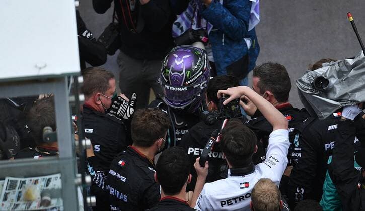 6660049 26.09.2021 British Formula One driver Lewis Hamilton of Mercedes-AMG Petronas is seen after finishing the race of the 2021 Formula One Russian Grand Prix at the Sochi Autodrom in Sochi, Russia. Vladimir Astapkovich Sputnik Russia Motor Formula 1  816ab4771b77a7b6