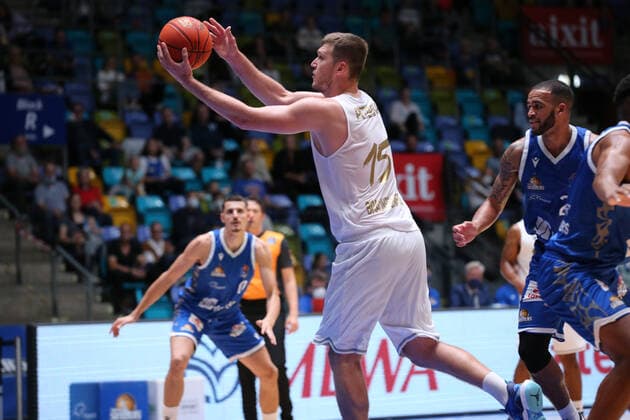 Perterka Martin, Basketball Loewen Braunschweig, 15 , , GER,Basketball, BBL,season 2021 22,1 matchday,26 09 2021, Frankfurt Copyright: xEibner-Pressefoto UlrichxScherbaumx EP_usm