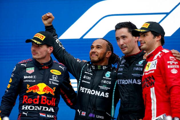 33 Max Verstappen NED, Red Bull Racing , 44 Lewis Hamilton GBR, Mercedes AMG Petronas F1 Team , 55 Carlos Sainz ESP, Scuderia Ferrari Mission Winnow , F1 Grand Prix of Russia at Sochi Autodrom on September 26, 2021 in Sochi, Russia Photo by HOCH ZWEI Sochi Russia