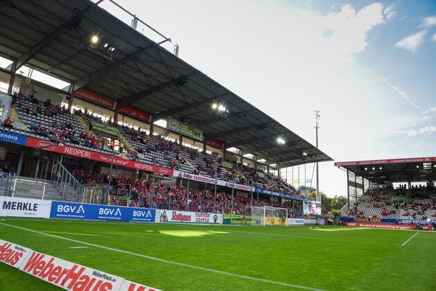Football, 1 Bundesliga, 6 Matchday 21 22 SC Freiburg vs FC Augsburg 26 September 2021 Farewell to the Dreisamstadion, during the football Bundesliga match between SC Freiburg and FC Augsburg, on Sunday, 26 September 2021 at the Dreisamstadion in Freiburg im Breisgau DFL REGULATIONS PROHIBIT ANY USE OF PHOTOGRAPHS AS IMAGE SEQUENCES AND OR QUASI VIDEO Copyright: xBEAUTIFULxSPORTS GerdxGruendlx