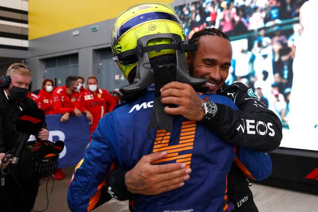 F1 Grand Prix of Russia 4 Lando Norris (GBR, McLaren F1 Team), 44 Lewis Hamilton (GBR, Mercedes-AMG Petronas F1 Team), F1 Grand Prix of Russia at Sochi Autodrom on September 26, 2021 in Sochi, Russia. (Photo by Andy Hone LAT Motorsport Images FIA Pool via HOCH ZWEI) Sochi Russia Poolfoto HOCH ZWEI Pool Motorsport Images ,EDITORIAL USE ONLY