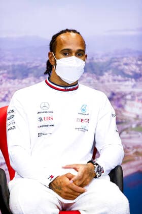 F1 Grand Prix of Russia 44 Lewis Hamilton (GBR, Mercedes-AMG Petronas F1 Team), F1 Grand Prix of Russia at Sochi Autodrom on September 26, 2021 in Sochi, Russia. (Photo by Andy Hone LAT Motorsport Images FIA Pool via HOCH ZWEI) Sochi Russia Poolfoto HOCH ZWEI Pool Motorsport Images ,EDITORIAL USE ONLY