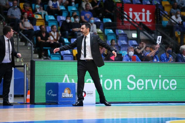 Ramirez Jesus, coach Loewen Braunschweig , , GER,Basketball, BBL,season 2021 22,1 matchday,26 09 2021, Frankfurt Copyright: xEibner-Pressefoto UlrichxScherbaumx EP_usm