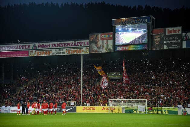 Soccer, 1 Bundesliga, 6 Matchday 21 22 SC Freiburg vs FC Augsburg 26 September 2021 Stadium atmosphere after the match, during the soccer Bundesliga match between SC Freiburg and FC Augsburg, on Sunday, 26 September 2021 at Dreisamstadion in Freiburg im Breisgau DFL REGULATIONS PROHIBIT ANY USE OF PHOTOGRAPHS AS IMAGE SEQUENCES AND OR QUASI VIDEO Copyright: xBEAUTIFULxSPORTS GerdxGruendlx