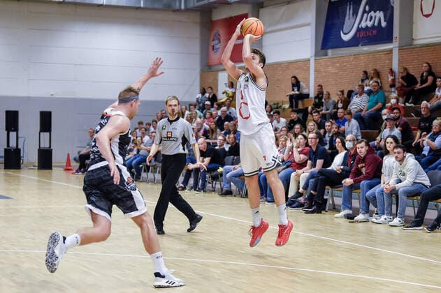 Barmer 2 Basketball Bundesliga ProB, Rheinstars Koeln vs BSW Sixers, 26 09 2021 Thomas Michel RheinStars Koeln 7 , Barmer 2 Basketball Bundesliga ProB, Rheinstars Koeln vs BSW Sixers on 26 09 2021 at ASV Koeln in Koeln North Rhine-Westphalia Copyright: xBEAUTIFULxSPORTS Mueller-Laschetx