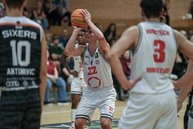Barmer 2 Basketball Bundesliga ProB, Rheinstars Koeln vs BSW Sixers, 26 09 2021 Valentin Blass RheinStars Koeln 22 , Barmer 2 Basketball Bundesliga ProB, Rheinstars Koeln vs BSW Sixers on 26 09 2021 at the ASV Koeln in Koeln North Rhine-Westphalia Copyright: xBEAUTIFULxSPORTS Mueller-Laschetx