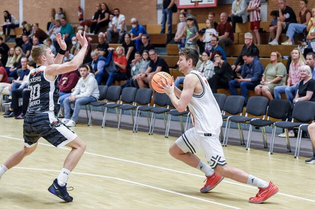 Barmer 2 Basketball Bundesliga ProB, Rheinstars Koeln vs BSW Sixers, 26 09 2021 Thomas Michel RheinStars Koeln 7 , Barmer 2 Basketball Bundesliga ProB, Rheinstars Koeln vs BSW Sixers on 26 09 2021 at ASV Koeln in Koeln North Rhine-Westphalia Copyright: xBEAUTIFULxSPORTS Mueller-Laschetx