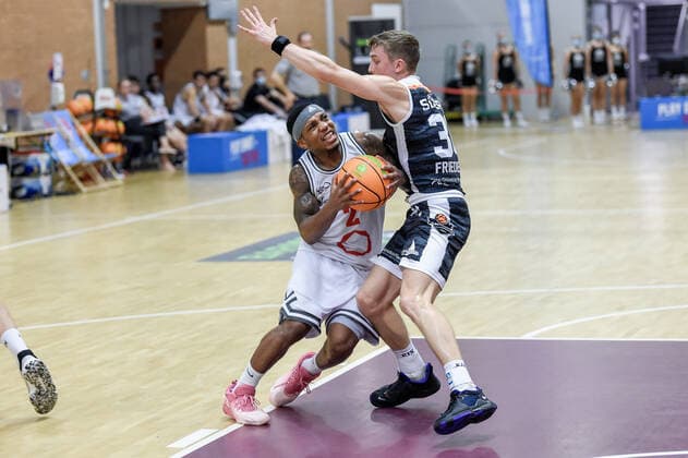 Barmer 2 Basketball Bundesliga ProB, Rheinstars Koeln vs BSW Sixers, 26 09 2021 Vincent Lamont Golson Jr RheinStars Koeln 2 , Barmer 2 Basketball Bundesliga ProB, Rheinstars Koeln vs BSW Sixers on 26 09 2021 at ASV Koeln in Koeln Nordrhein Westfalen Copyright: xBEAUTIFULxSPORTS Mueller-Laschetx