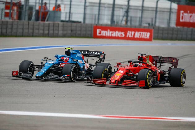 31 OCON Esteban (fra), Alpine F1 A521, action 16 LECLERC Charles (mco), Scuderia Ferrari SF21, action during the Formula 1 VTB Russian Grand Prix 2021, 15th round of the 2021 FIA Formula One World Championship, WM, Weltmeisterschaft from September 24 to 26, 2021 on the Sochi Autodrom, in Sochi, Russia - Photo Xavi Bonilla DPPI FORMULE 1 : Grand prix de Russie - Sotchi - 26 09 2021 DPPI PANORAMIC 00121032__B2_5467_1