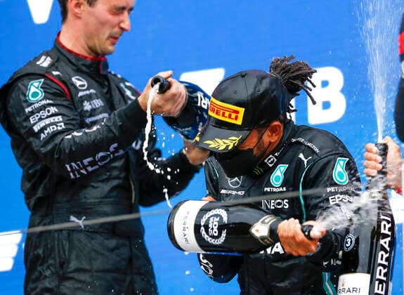 HAMILTON Lewis (gbr), Mercedes AMG F1 GP W12 E Performance, portrait podium during the Formula 1 VTB Russian Grand Prix 2021, 15th round of the 2021 FIA Formula One World Championship, WM, Weltmeisterschaft from September 24 to 26, 2021 on the Sochi Autodrom, in Sochi, Russia - Photo DPPI FORMULE 1 : Grand prix de Russie - Sotchi - 26 09 2021 DPPI PANORAMIC  00121032_F12021GP15RUS_JK184651